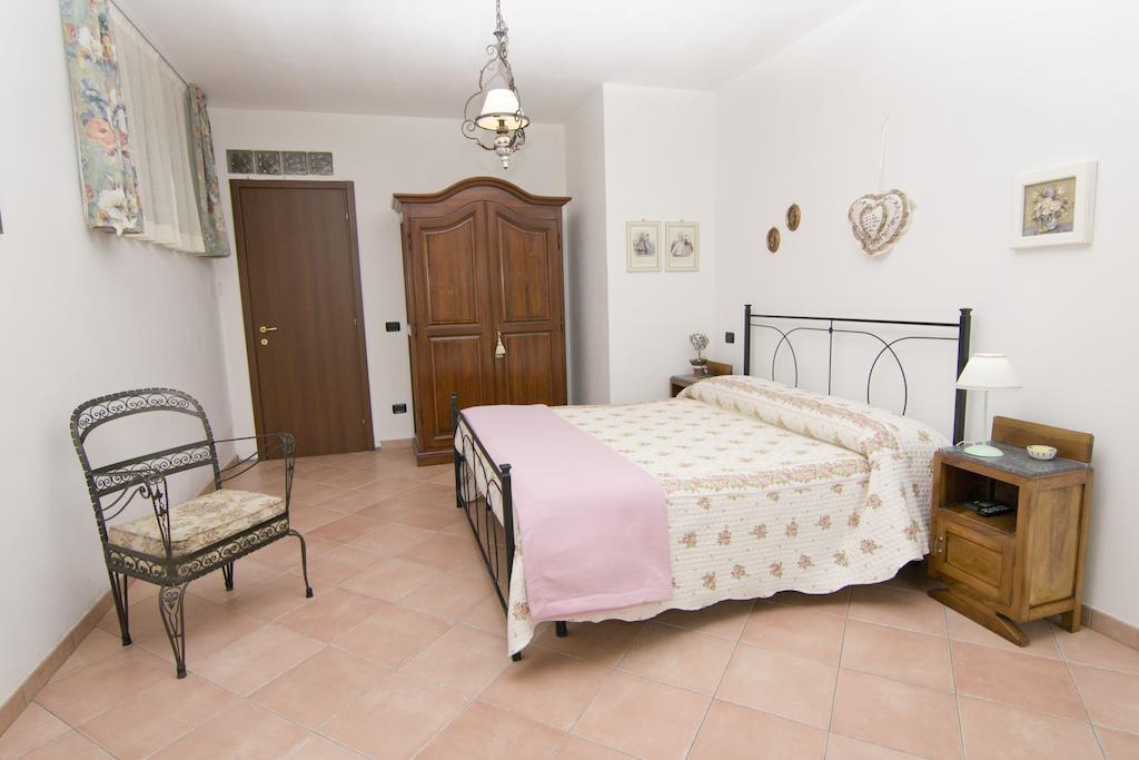 Ca' Rinaldi F Hotel Aulla Phòng bức ảnh